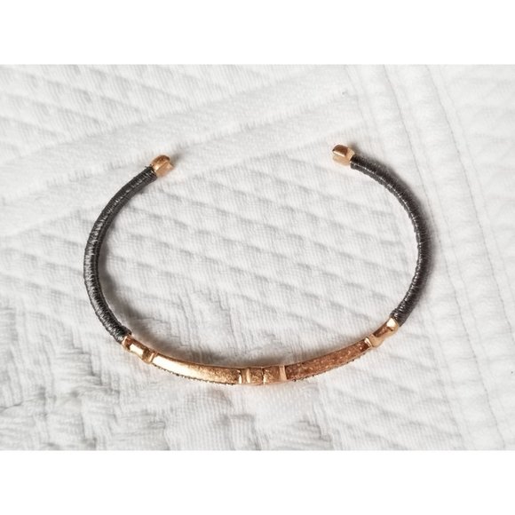 Boutique Arrow Cuff {bracelet}. NWOT - Picture 2 of 3